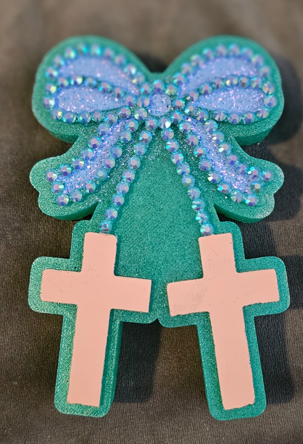 Crosses & Bows Freshie