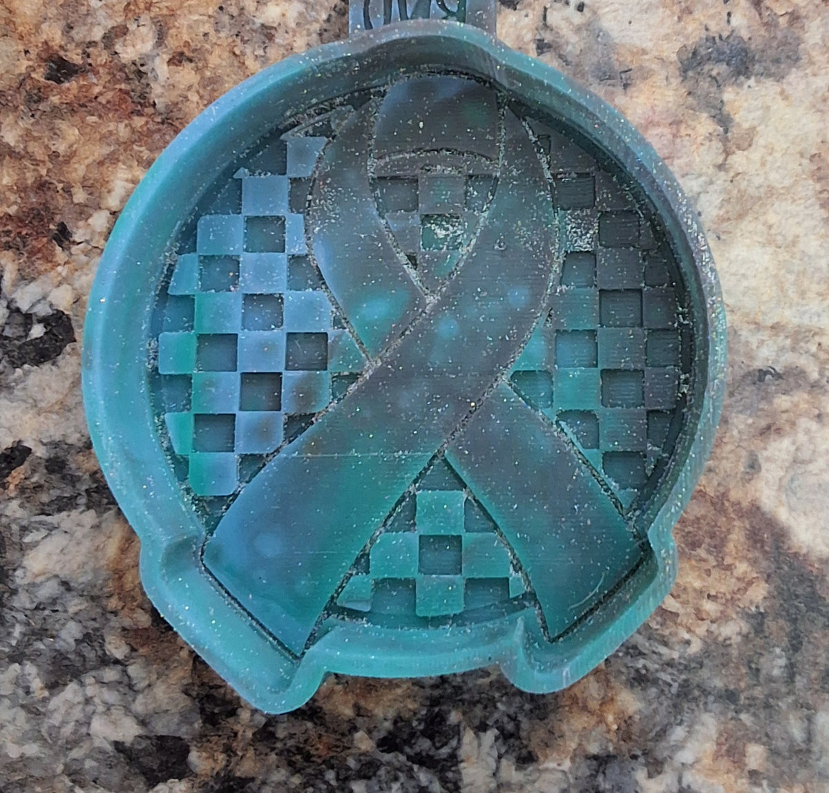 Round awareness ribbon